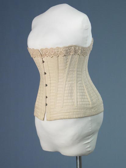 Corset with lace.